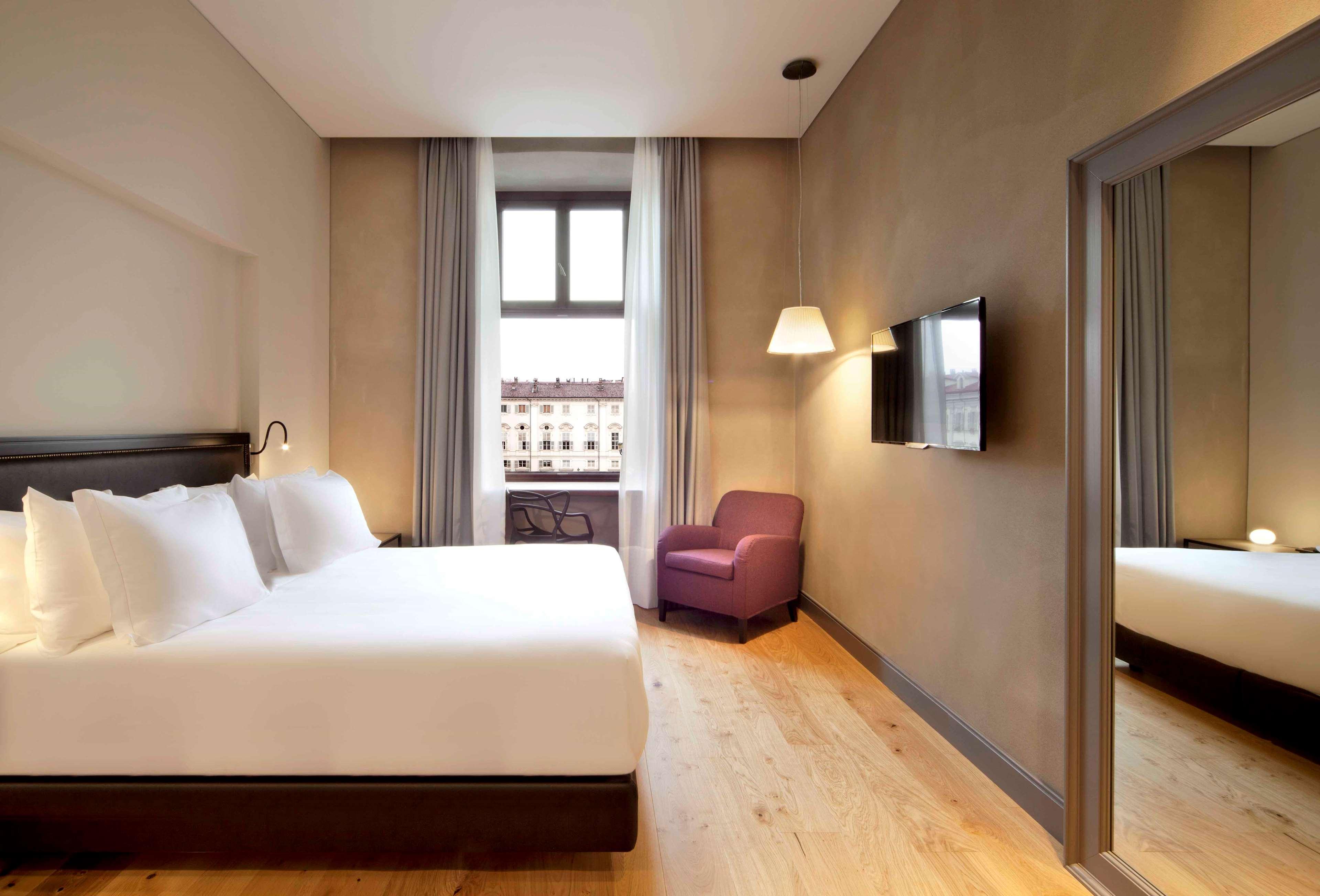 Nh Collection Torino Piazza Carlina Hotel Екстериор снимка
