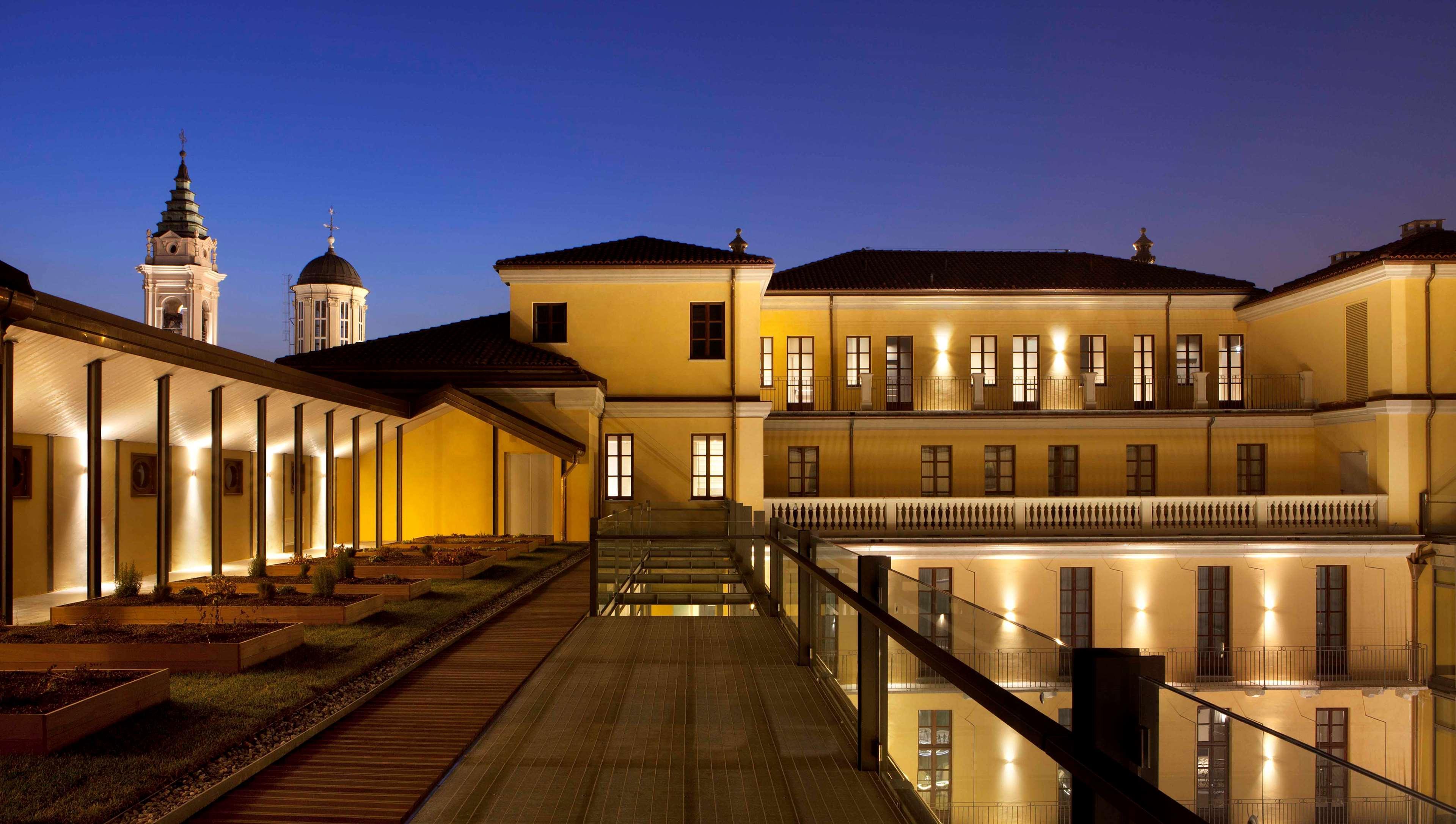 Nh Collection Torino Piazza Carlina Hotel Екстериор снимка