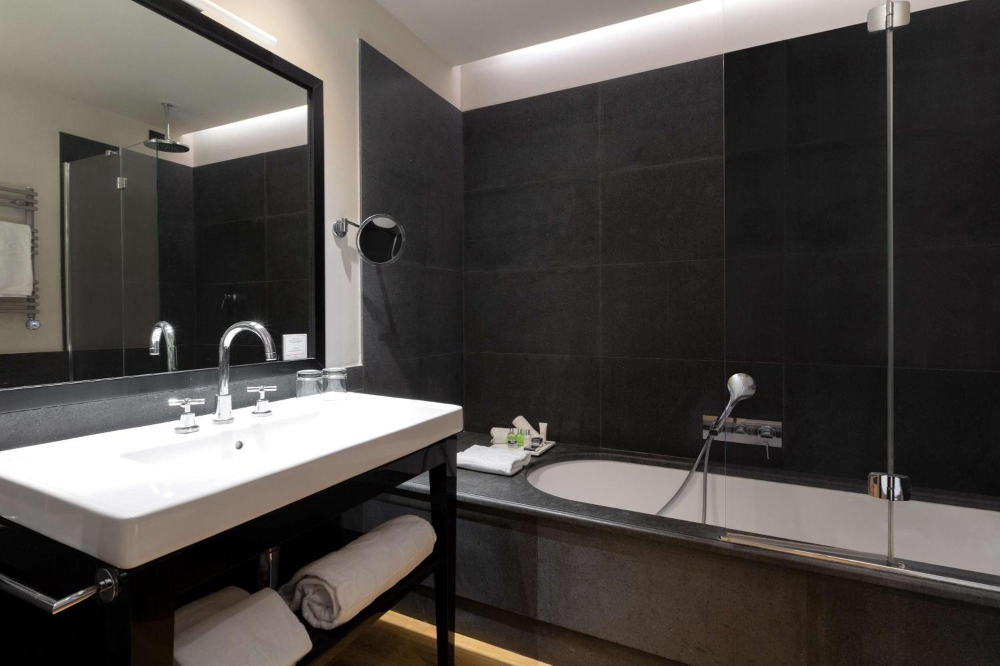 Nh Collection Torino Piazza Carlina Hotel Екстериор снимка