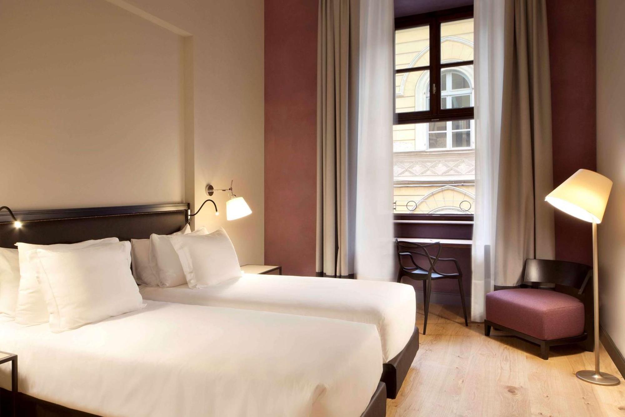 Nh Collection Torino Piazza Carlina Hotel Екстериор снимка